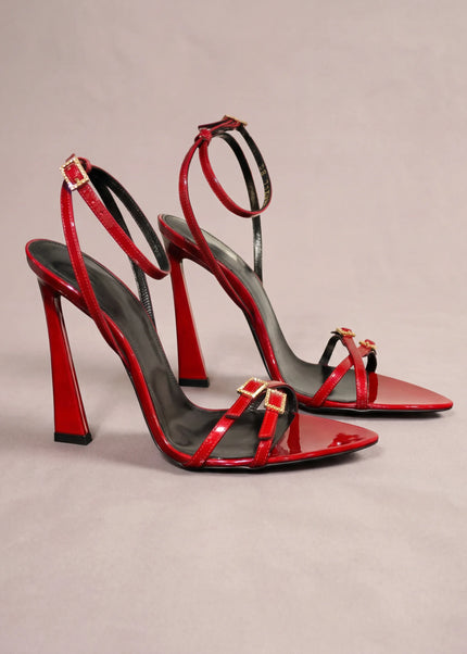 ÉLEGANCE HEELS