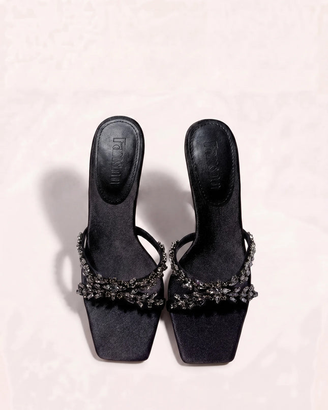 NOIR ÉCLAT HEELS